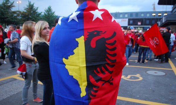 Ekskluzive: Kosova e Shqipëria po organizojnë Kupë zyrtare të përbashkët në futboll Ekskluzive: Kosova e Shqipëria po organizojnë Kupë zyrtare të përbashkët në futboll