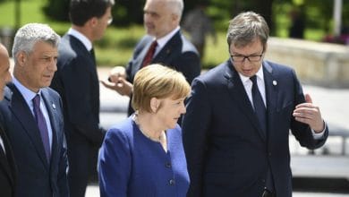 Merkel i jep ultimatum Vuçiqit për çështjen e Kosovës Merkel i jep ultimatum Vuçiqit për çështjen e Kosovës