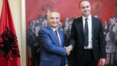 Meta takon kryetarin e Tuzit: Shqiptarët e Malit të Zi mbeten faktor kyç Meta takon kryetarin e Tuzit: Shqiptarët e Malit të Zi mbeten faktor kyç