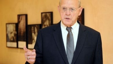 Ish-zyrtari i CIA-s këmbëngul për shkëmbim territoresh, e di që Amerika s’e pranon Ish-zyrtari i CIA-s këmbëngul për shkëmbim territoresh, e di që Amerika s’e pranon