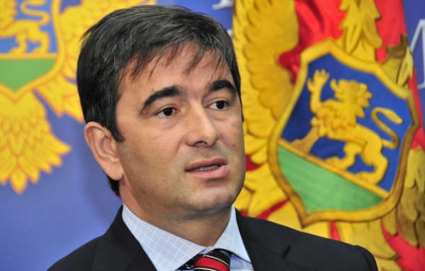 Mur i madh në kufirin Mal i Zi-Shqipëri? Ja propozimi që po ngre debate të forta Mur i madh në kufirin Mal i Zi-Shqipëri? Ja propozimi që po ngre debate të forta