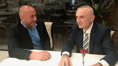 Ilir Meta: Merrni shembull nga Kosova si e zgjidhën krizën. Po nuk pati zgjedhje më 13 tetor, kriza thellohet Ilir Meta: Merrni shembull nga Kosova si e zgjidhën krizën. Po nuk pati zgjedhje më 13 tetor, kriza thellohet