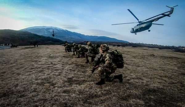 Odaloviq kundër stërvitjeve të KFOR’it në Kosovë, thotë se po frikësohen serbët Odaloviq kundër stërvitjeve të KFOR’it në Kosovë, thotë se po frikësohen serbët