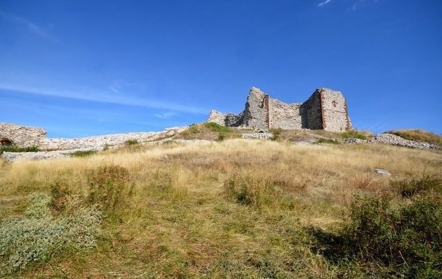 Ministria e Kulturës ndalon shkatërrimin nga serbët në Kalanë e Artanës Ministria e Kulturës ndalon shkatërrimin nga serbët në Kalanë e Artanës