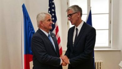 Ambasadori amerikan mesazh Presidentit të Çekisë: E mbështesim fort Kosovën e pavarur dhe sovrane Ambasadori amerikan mesazh Presidentit të Çekisë: E mbështesim fort Kosovën e pavarur dhe sovrane