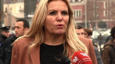 Mjekja e UÇK-së thirret për të dëshmuar në Hagë Mjekja e UÇK-së thirret për të dëshmuar në Hagë