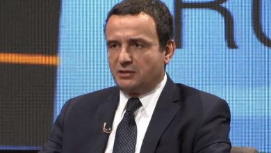 Kurti: E kemi synim që ta bëjmë Lekun valutë të Kosovës, si Shqipëria Kurti: E kemi synim që ta bëjmë Lekun valutë të Kosovës, si Shqipëria