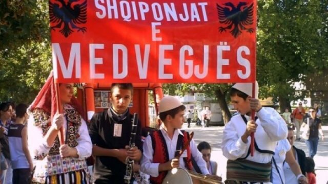 Shqiptarët e Medvegjës përgatisin skenar si reagim ndaj spastrimit që po bën Serbia ndaj shqiptarëve