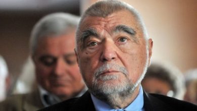 Mesiç: Kufiri Kosovë-Serbi është i paprekshëm, nuk arriti ta ndryshonte as Millosheviçi Mesiç: Kufiri Kosovë-Serbi është i paprekshëm, nuk arriti ta ndryshonte as Millosheviçi