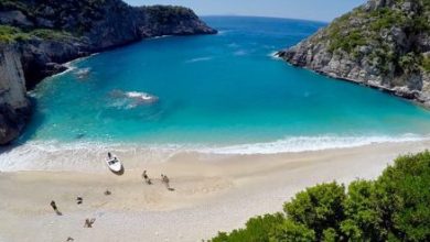 Shifrat, 37 mijë turistë vendas e të huaj vizituan Sazanin dhe Karaburunin Shifrat, 37 mijë turistë vendas e të huaj vizituan Sazanin dhe Karaburunin