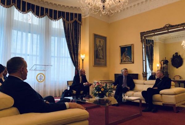 Thaçi kërkesë Selisë së Shenjtë: Njihni Pavarësinë e Kosovës! Thaçi kërkesë Selisë së Shenjtë: Njihni Pavarësinë e Kosovës!