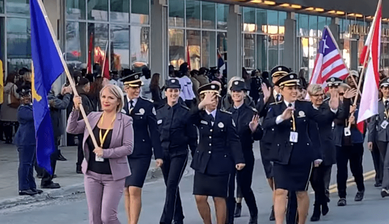 Policet e Kosovës dhe Shqipërisë parakalojnë në SHBA (VIDEO) Policet e Kosovës dhe Shqipërisë parakalojnë në SHBA (VIDEO)