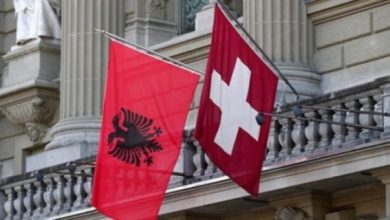 I vodhi shtetit mijëra franga, si u zbulua shqiptarja në Zvicër I vodhi shtetit mijëra franga, si u zbulua shqiptarja në Zvicër