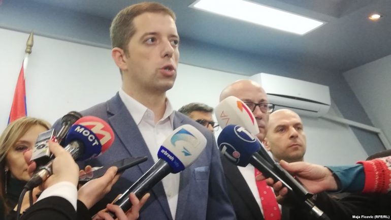 “Serbët njerëz trima dhe të drejtë”, provokon Marko Gjuriç: Mitrovica qytet sllav, nuk duhet të lejojmë zhbërjen e identitetit serb “Serbët njerëz trima dhe të drejtë”, provokon Marko Gjuriç: Mitrovica qytet sllav, nuk duhet të lejojmë zhbërjen e identitetit serb
