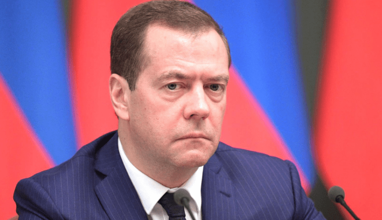 Kryeministri rus, Medvedev tregon marrëveshjen mes Kosovës dhe Sërbisë që e përkrah Rusia Kryeministri rus, Medvedev tregon marrëveshjen mes Kosovës dhe Sërbisë që e përkrah Rusia