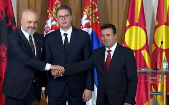 Për mini-Shengenin ballkanik (Me shpjegimin e Vuçiçit, jo timin) Për mini-Shengenin ballkanik (Me shpjegimin e Vuçiçit, jo timin)