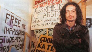 Kryeministri rebel…(dhe disa foto të rralla të Albin Kurtit) Kryeministri rebel…(dhe disa foto të rralla të Albin Kurtit)