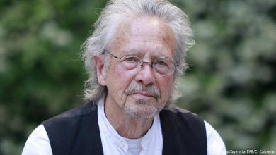 Nderohet me “Nobel” shkrimtari austriak që përkrahte hapur idenë e Millosheviçit