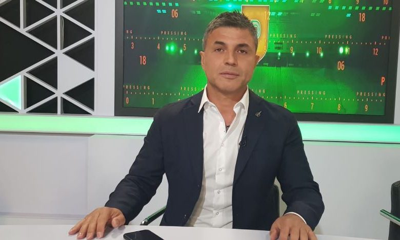 Bushi: Muriqi nuk ka qenë lojtar kushedi, pranojnë Shqipërinë dhe më pas fikin telefonin e shkojnë te Kosova Bushi: Muriqi nuk ka qenë lojtar kushedi, pranojnë Shqipërinë dhe më pas fikin telefonin e shkojnë te Kosova