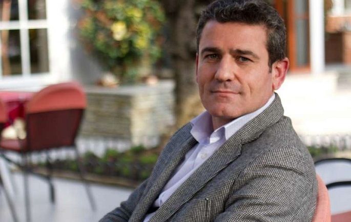 Jakup Krasniqi thirri Pashko Vasën në sallën e Hagës Jakup Krasniqi thirri Pashko Vasën në sallën e Hagës