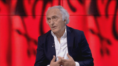 Frrok Çupi: Shqipëria, Kosova dhe Bosnja, shtetet që Europa i penalizon edhe nga feja Frrok Çupi: Shqipëria, Kosova dhe Bosnja, shtetet që Europa i penalizon edhe nga feja