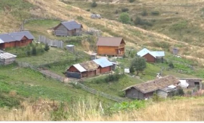 Podgorica u jep ultimatum shqiptarëve që t’i rrëzojnë stanet brenda territorit malazez Podgorica u jep ultimatum shqiptarëve që t’i rrëzojnë stanet brenda territorit malazez