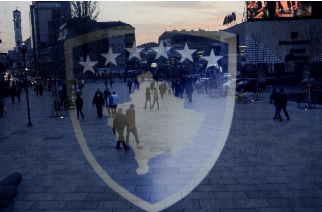 Nuk iu lejua hyrja në Kosovë, thirri votuesit “Të demonstrojmë forcën dhe inatin serb” Nuk iu lejua hyrja në Kosovë, thirri votuesit “Të demonstrojmë forcën dhe inatin serb”