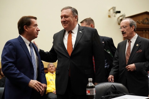 Konflikti Pompeo-Engel, mediat serbe: Goditje ndaj lobistëve pro-shqiptarë në SHBA Konflikti Pompeo-Engel, mediat serbe: Goditje ndaj lobistëve pro-shqiptarë në SHBA