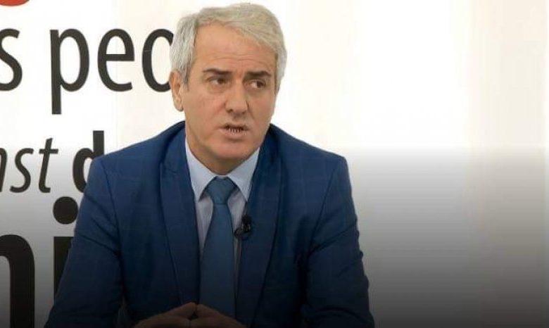 Është ulur përqindja e përfaqësimit të shqiptarëve në institucionet shtetërore në Maqedoni Është ulur përqindja e përfaqësimit të shqiptarëve në institucionet shtetërore në Maqedoni