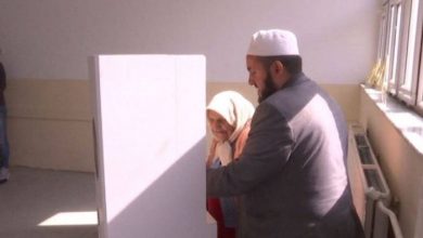 109-vjeçarja shqiptare, votuesja që tërhoqi vëmendjen në Kosovë 109-vjeçarja shqiptare, votuesja që tërhoqi vëmendjen në Kosovë