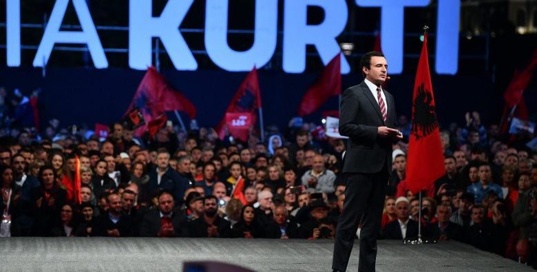 Kurti, fjalimi i fitores: Jo më politikanë që pasurohen brenda natës Kurti, fjalimi i fitores: Jo më politikanë që pasurohen brenda natës