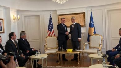 Thaçi takon të dërguarin e Trump për dialogun Kosovë-Serbi Thaçi takon të dërguarin e Trump për dialogun Kosovë-Serbi