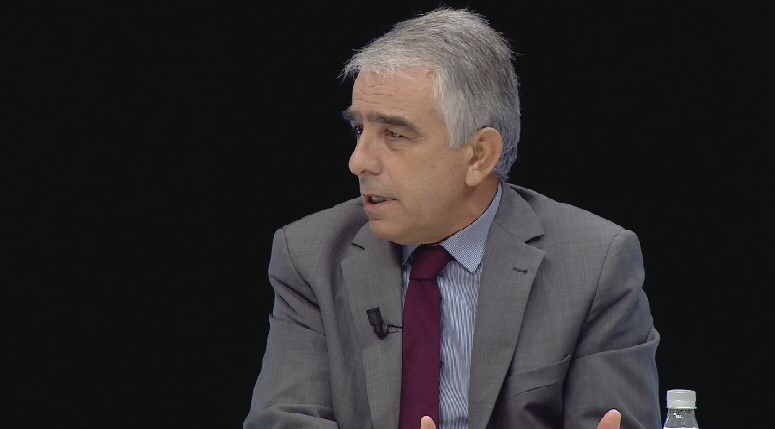 Xhufi: Zgjedhjet në Kosovë kanë tronditur Shqipërinë, do ketë pasoja Xhufi: Zgjedhjet në Kosovë kanë tronditur Shqipërinë, do ketë pasoja