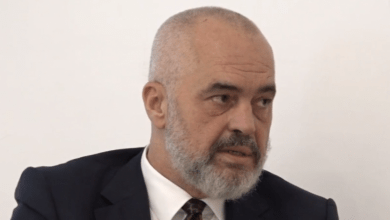 Rama: Jo shkëmbim të territoreve, por diskutim për vijën kufitare me Serbinë sikurse me Malin e Zi Rama: Jo shkëmbim të territoreve, por diskutim për vijën kufitare me Serbinë sikurse me Malin e Zi