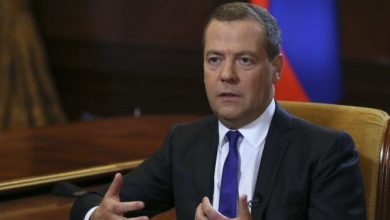 Medvedev javën tjetër në Serbi, do shpalosë qëndrimin e Putin për dialogun me Kosovën Medvedev javën tjetër në Serbi, do shpalosë qëndrimin e Putin për dialogun me Kosovën