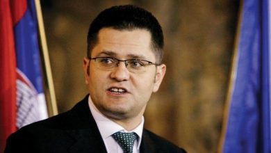 Jeremiq: Nëse Vuçiq nënshkruan marrëveshjen me Kosovën, do të ketë jetë të gjatë në pushtet Jeremiq: Nëse Vuçiq nënshkruan marrëveshjen me Kosovën, do të ketë jetë të gjatë në pushtet