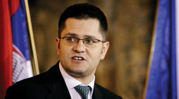 Jeremiq: Nëse Vuçiq nënshkruan marrëveshjen me Kosovën, do të ketë jetë të gjatë në pushtet Jeremiq: Nëse Vuçiq nënshkruan marrëveshjen me Kosovën, do të ketë jetë të gjatë në pushtet