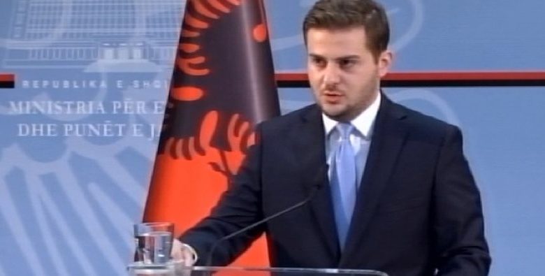 Tekstet shkollore/ Qeveria mbështet Këshillin Kombëtar në Serbi, Cakaj: Në shërbim të identitetit kombëtar