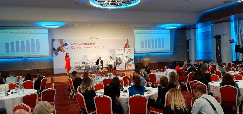 Veshjet ‘Made in Kosova’ depërtojnë në tregun botëror Veshjet ‘Made in Kosova’ depërtojnë në tregun botëror