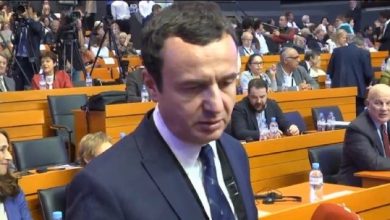 Kurti: Jemi politikanë të ndryshëm, por bashkë për shqiptarët! Rama nuk është për shkëmbim territori Kurti: Jemi politikanë të ndryshëm, por bashkë për shqiptarët! Rama nuk është për shkëmbim territori