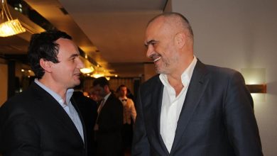 “Kujton historinë me sulltanin”/ Rama shigjeton Albin Kurtin; Nëse BE është Jugosllavi e Madhe, atëherë … “Kujton historinë me sulltanin”/ Rama shigjeton Albin Kurtin; Nëse BE është Jugosllavi e Madhe, atëherë …