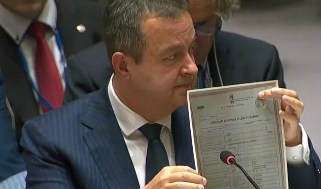 Daçiq provokon Çitakun në Nju York: Ti ende je qytetare e Serbisë