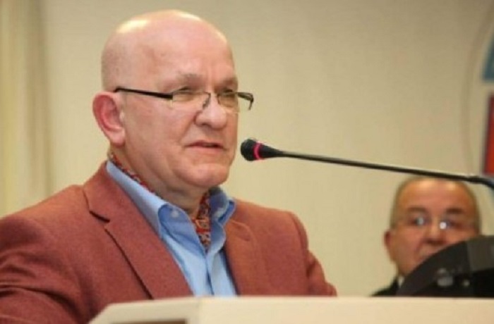 Profesori shpjegon se cili është “Kodi mafioz” i politikanëve shqiptarë