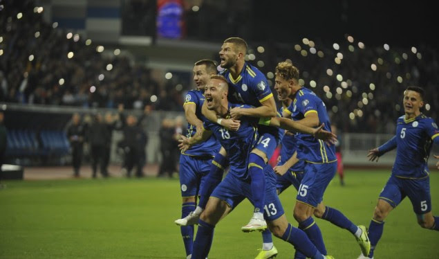 VIDEO: Kosova prezanton fanellat e reja para ndeshjes me Çekinë VIDEO: Kosova prezanton fanellat e reja para ndeshjes me Çekinë