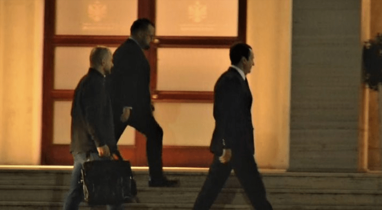 Pa eskortë dhe pa shoqërues, Albin Kurti takim informal në zyrën e Ramës Pa eskortë dhe pa shoqërues, Albin Kurti takim informal në zyrën e Ramës