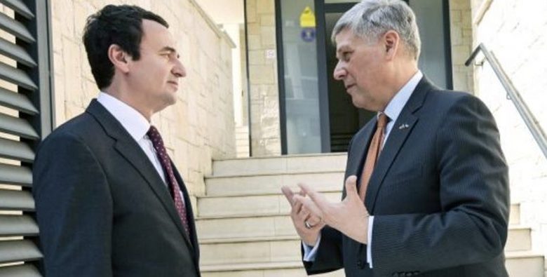 Kurti me Kosnett: Me serbët nuk do vonohemi, por as do nxitohemi Kurti me Kosnett: Me serbët nuk do vonohemi, por as do nxitohemi