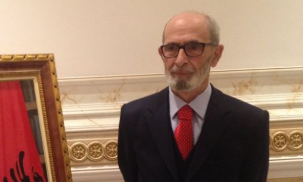 Rexhep Qosja: Me Albin Kurtin jemi më afër bashkimit kombëtar Rexhep Qosja: Me Albin Kurtin jemi më afër bashkimit kombëtar