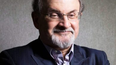 Nobeli për mbështetësin e Millosheviçit, Salman Rushdie debaton me serbët në Twitter Nobeli për mbështetësin e Millosheviçit, Salman Rushdie debaton me serbët në Twitter