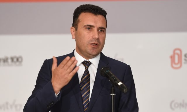 Zaev paralajmëron BE: Nëse nuk vlerësoni Shkupin, mos prisni zgjidhjen e çështjes së Kosovës Zaev paralajmëron BE: Nëse nuk vlerësoni Shkupin, mos prisni zgjidhjen e çështjes së Kosovës
