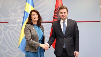 Cakaj takohet me ministren e Jashtme të Suedisë: BE diskrimonon Kosovën, nuk po heq vizat Cakaj takohet me ministren e Jashtme të Suedisë: BE diskrimonon Kosovën, nuk po heq vizat